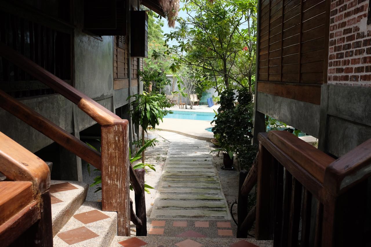 Panji Panji Tropical Wooden Home Pantai Cenang Kültér fotó