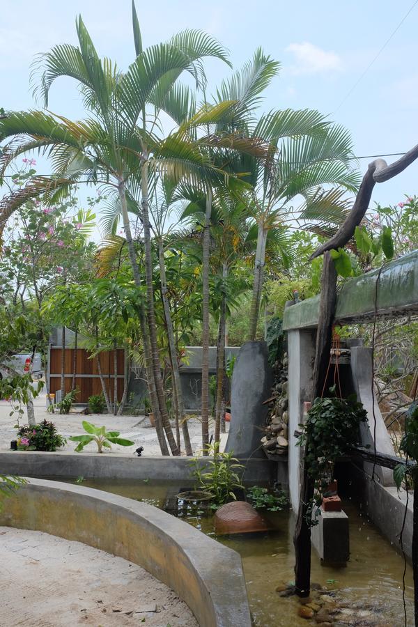 Panji Panji Tropical Wooden Home Pantai Cenang Kültér fotó